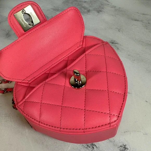 Chanel Pink Heart Bag Mini 22S CC small Lambskin Leather Crossbody bag New w/tag - Picture 6 of 15
